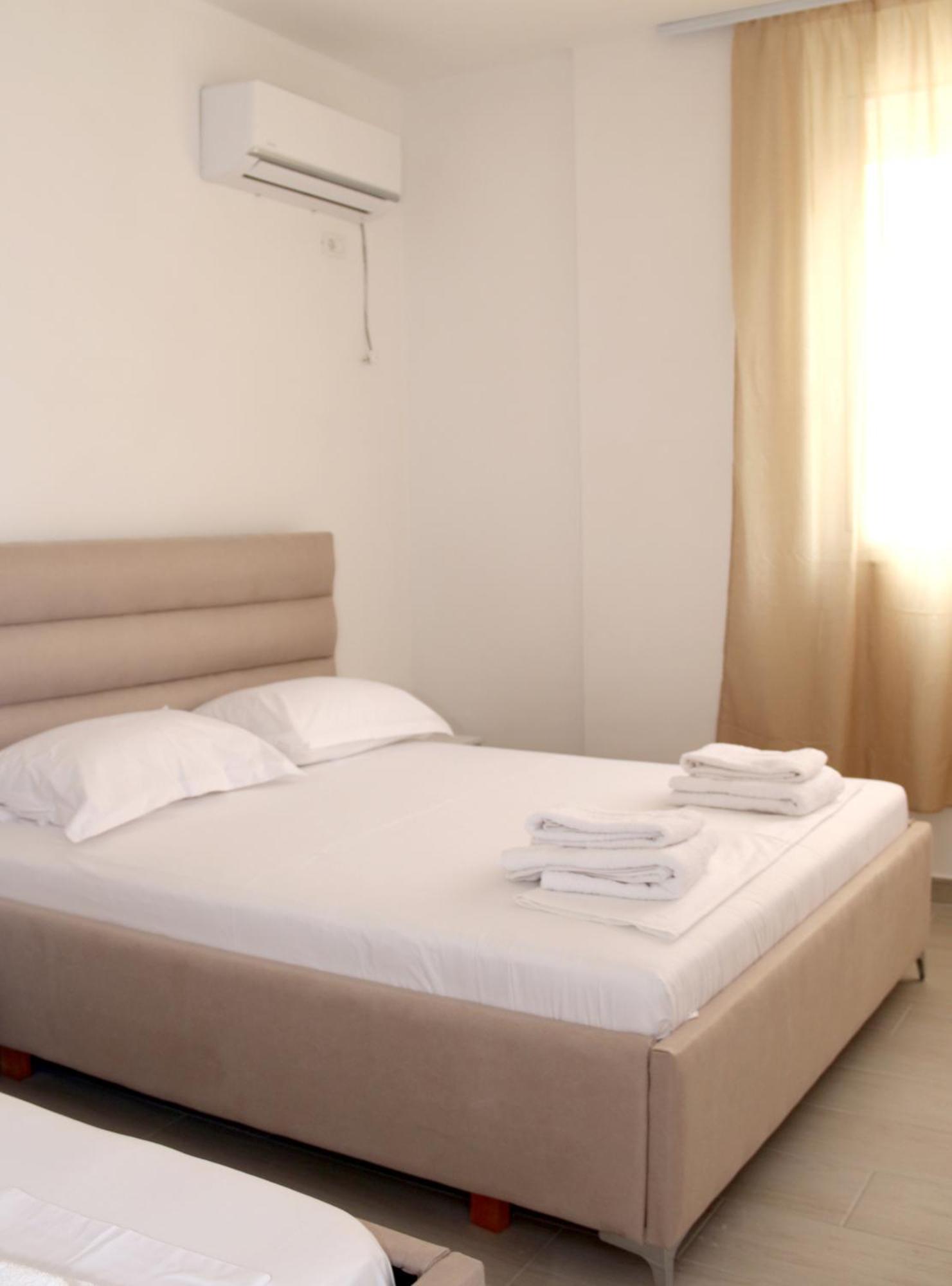 Vila Jovani ซารานเดอ ภายนอก รูปภาพ