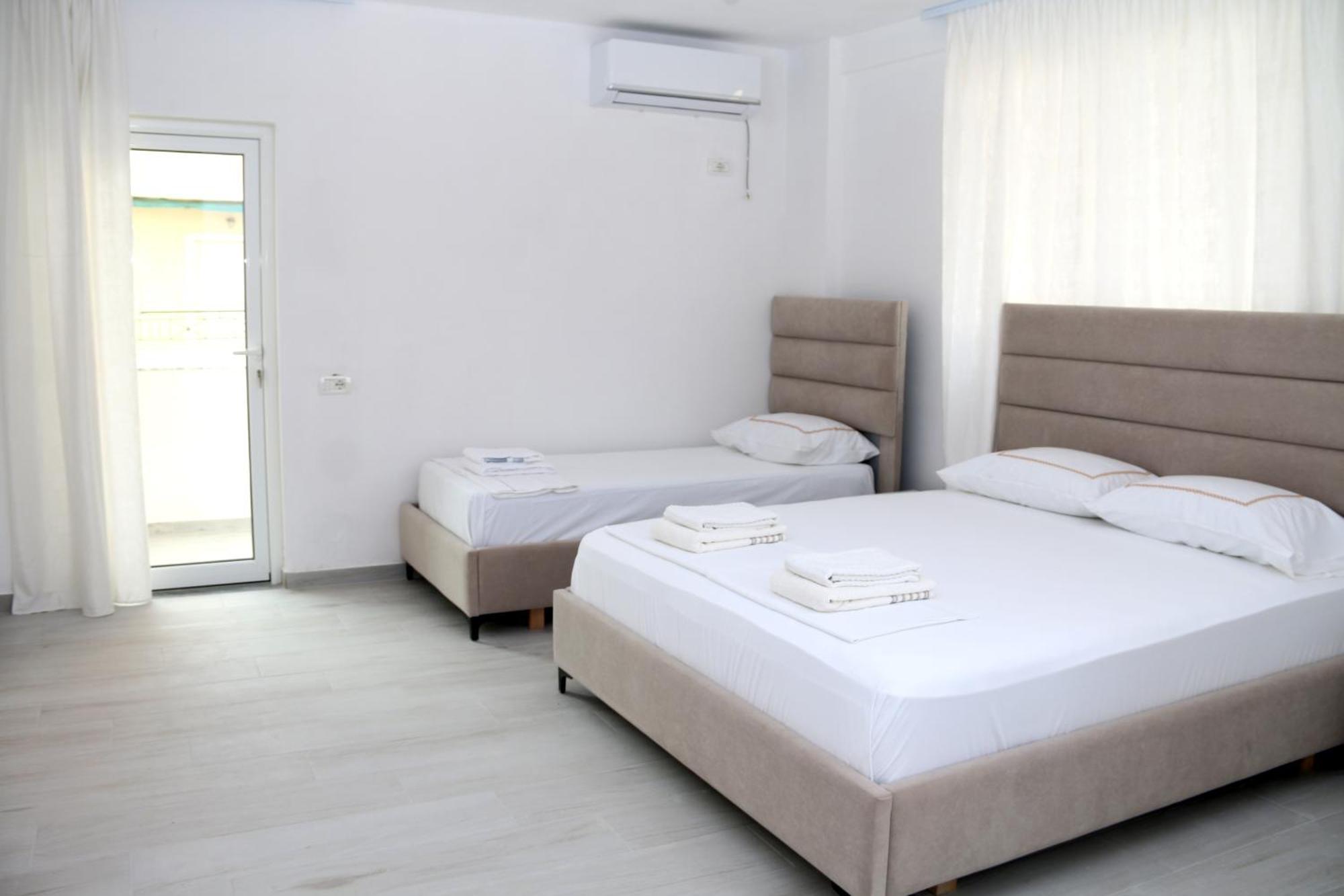 Vila Jovani ซารานเดอ ภายนอก รูปภาพ
